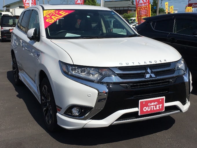 三菱 アウトランダー ＰＨＥＶ Ｇ セーフティパッケージ入荷！　米沢市中古車情報01