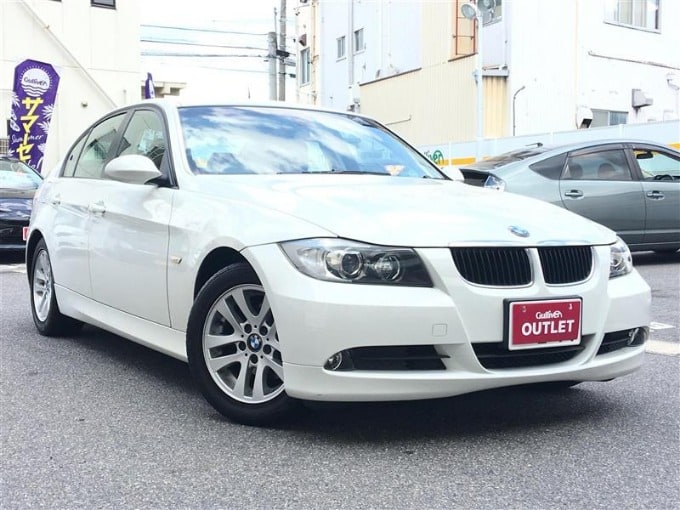 H19 BMW 320i　ハイライン　入庫しました！！01