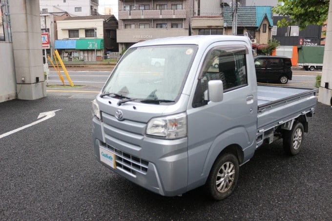 普通車から軽自動車、トラックまで・・・03