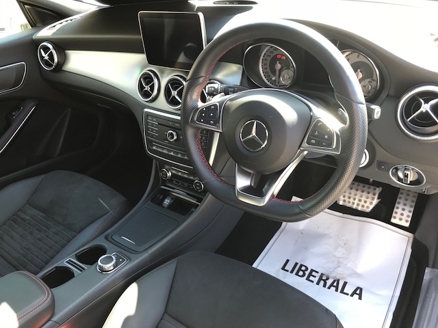 ＣＬＡ180ＳＢスポーツ・23ｄツーリングＭスポーツ・ヴォーグ　プレステージ入荷！！02