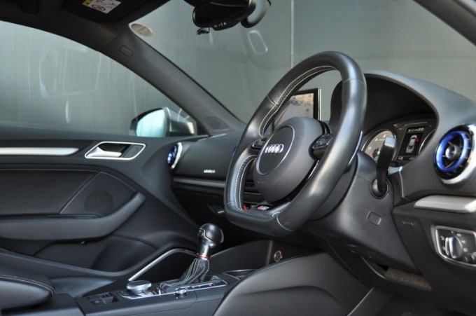 新在庫、続々入荷中でございます。02