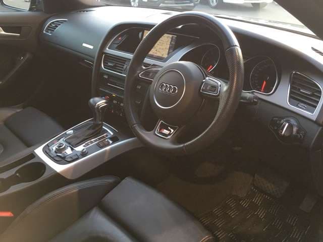 アウディ A5スポーツバック2.0 TFSI クワトロ Sラインパッケージ　入荷のお知らせ！！02