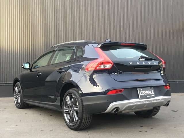 ボルボ V40クロスカントリーT5 AWD SE 入荷04