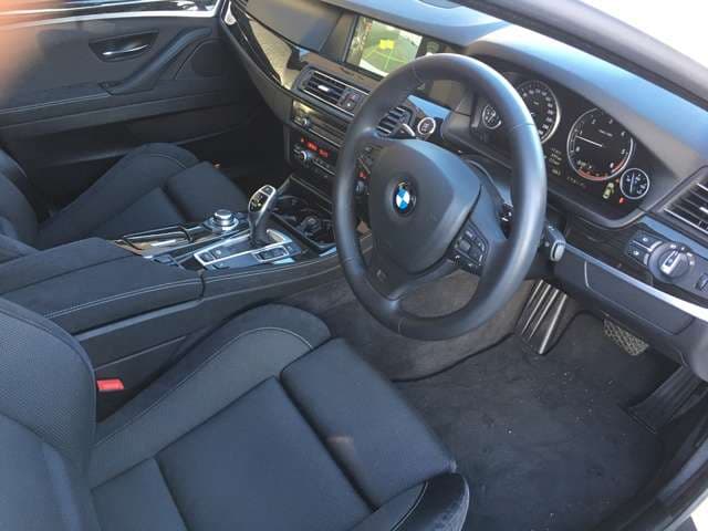 ＢＭＷ 5シリーズ523d ブルーパフォーマンス Mスポーツパッケージ入荷！！03