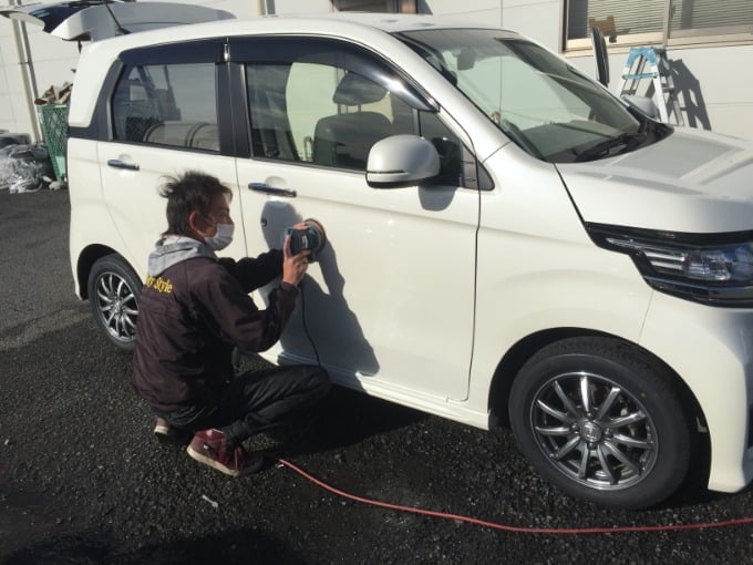 納車前の仕上げの様子02