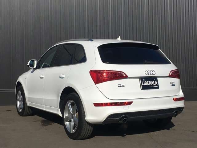 アウディ Q52.0 TFSI クワトロ Sラインパッケージ　入荷のお知らせ！！06