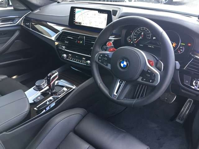 【新着入荷情報】'18 BMW M5 03