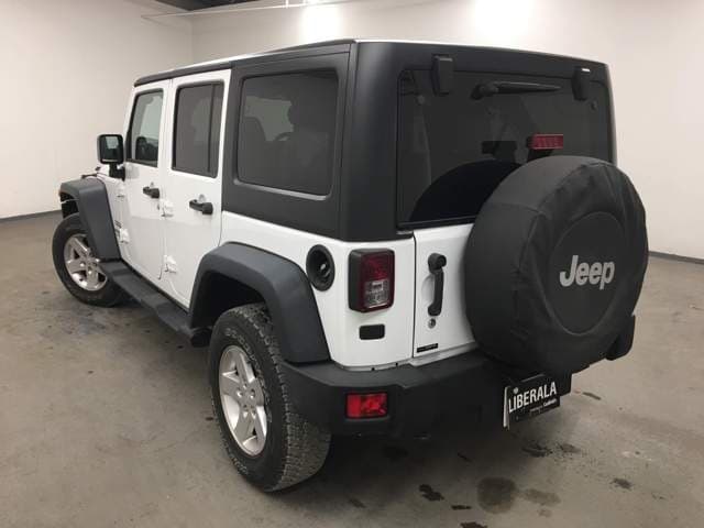 ジープ ラングラーアンリミテッド スポーツ 4WD　入荷のお知らせ05