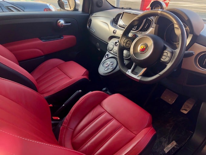 '18　アバルト595C02