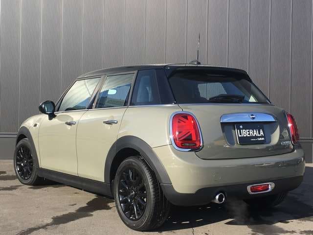 ＢＭＷ　ミニクーパー５ドア！！入荷のおしらせ04