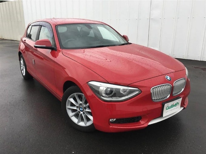 BMW1シリーズが入庫しました!!01