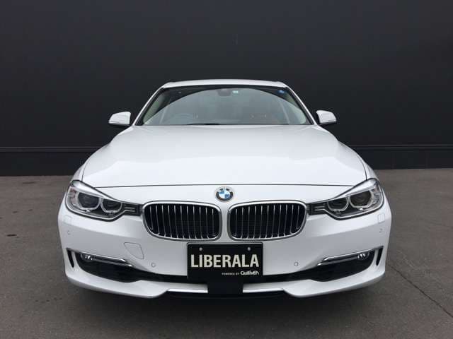 ＢＭＷ320i xドライブ ラグジュアリー 4WD　入荷のおしらせ02
