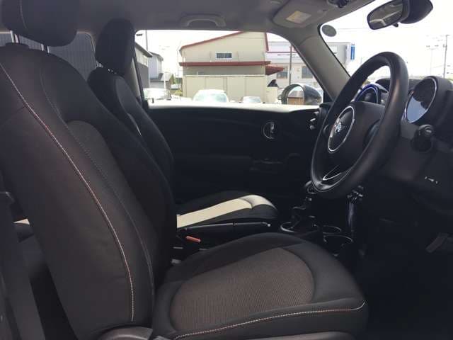 ＢＭＷ　ミニクーパーＤ　3ドアのご紹介！05
