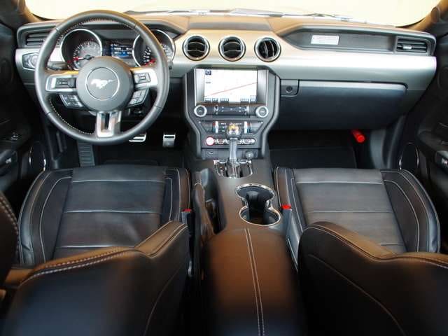 Ford　Mustang　50YEARS　EDITION　02