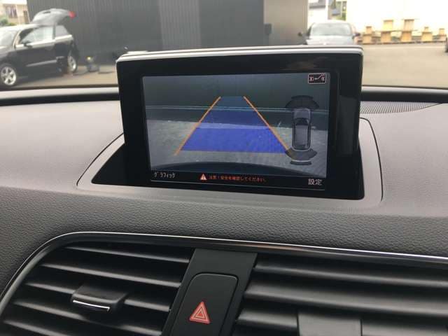 アウディ RS Q3 2.5 4WD入荷のお知らせ06