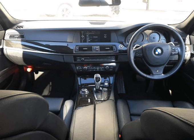 新入庫情報！H23年式BMW523iを入庫致しました！！！02