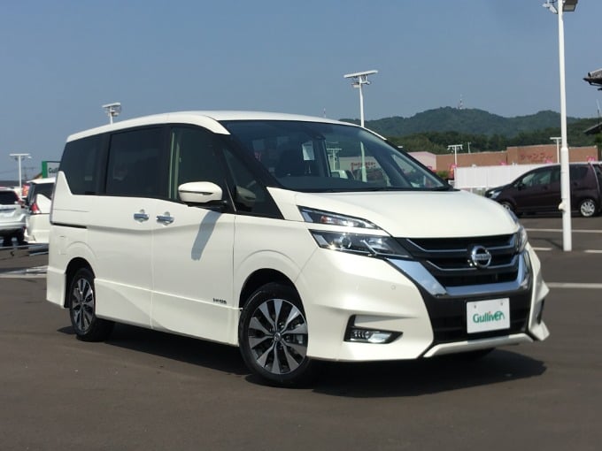 日産セレナ2019年式入荷致しました01