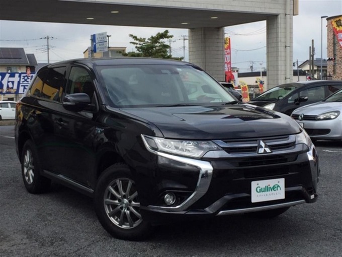 ☆★H29年式 三菱 アウトランダー ＰＨＥＶ Ｇ セーフティパッケージ入荷しました♪ ★☆03