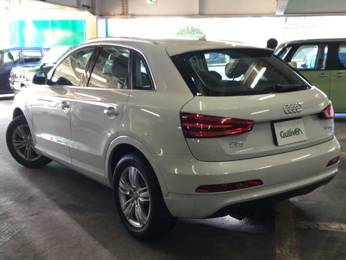 今流行りの大人気SUV　Audi Q3入荷！！02