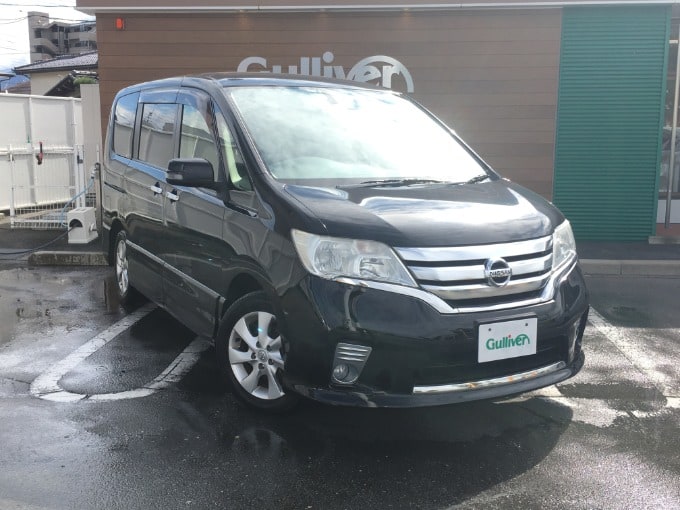 日産　セレナ　ハイウェイスター　入荷しました！！01