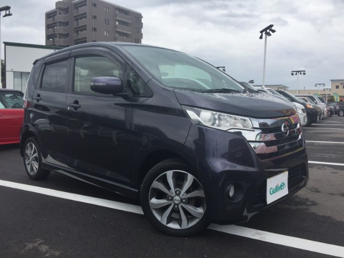 H27 日産 デイズ ハイウェイスターＧ　パープル入荷しました！！01