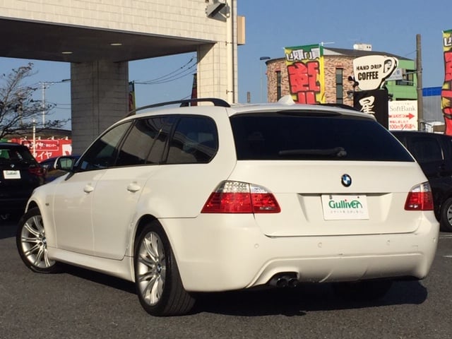 ☆★'10年式 ＢＭＷ ５２５ｉ ツーリング Ｍスポーツパッケージ（ディーラー車）入荷しました♪ ★☆04