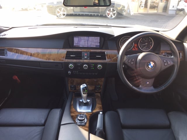 ☆★'10年式 ＢＭＷ ５２５ｉ ツーリング Ｍスポーツパッケージ（ディーラー車）入荷しました♪ ★☆05