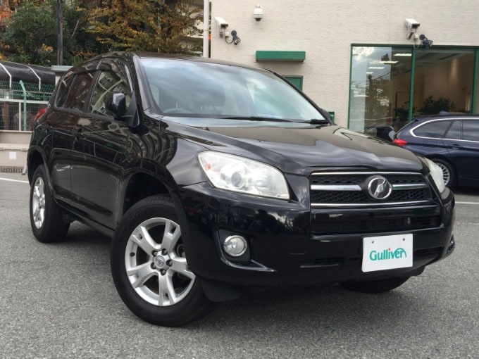 低走行距離車です！！「RAV４」01