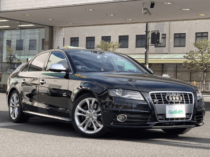 入庫情報！！H21年式　アウディ　S4　クワトロ　入庫致しました！！01