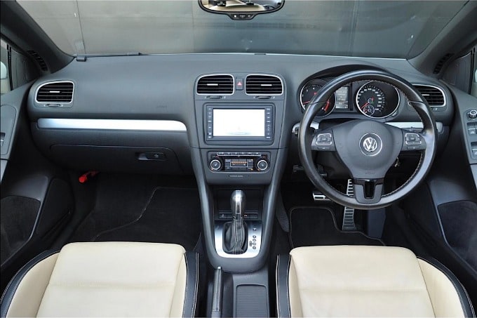 ＶＷ ゴルフカブリオレ エクスクルーシブ 入荷しました！02