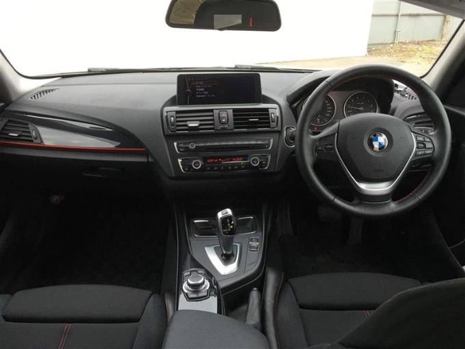 BMW１１６i スポーツ02