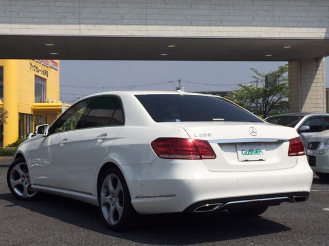 ☆★'13年式 Ｍ・ベンツ Ｅ３５０ アバンギャルド（ディーラー車）入荷しました♪ ★☆02