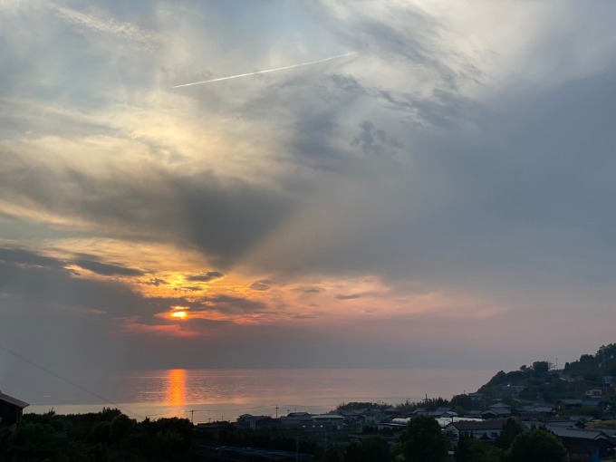 綺麗な夕日ですね・・・01