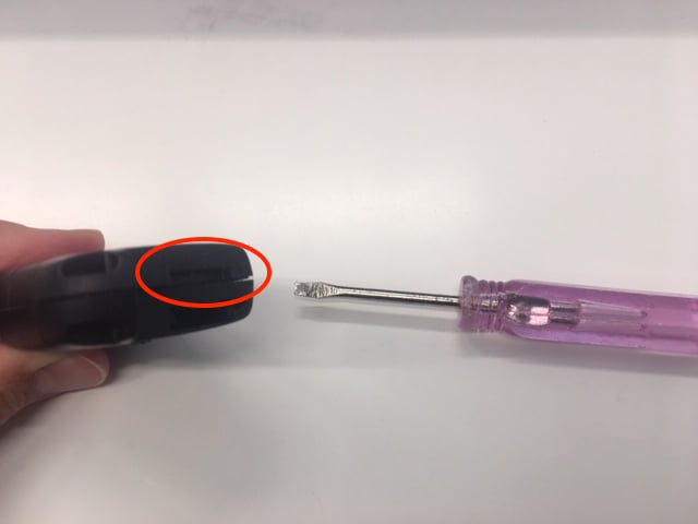 【輸入車豆知識】キーレス　電池交換のご紹介！〜ジープ〜02