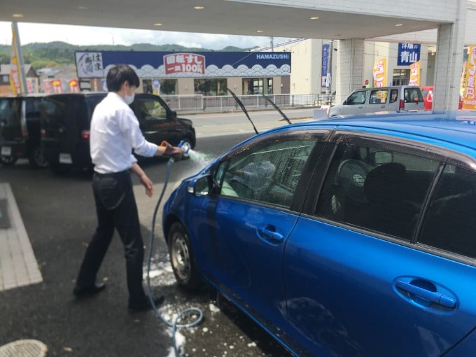 洗車が気持ちのいい季節です！01