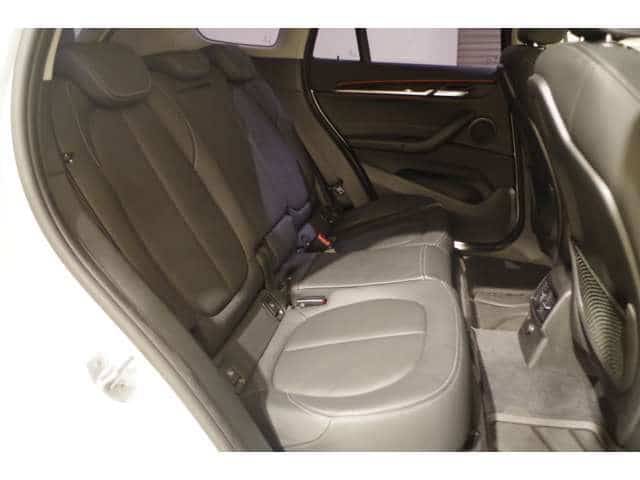 お車のご紹介☆【BMW　X１sDrive】04