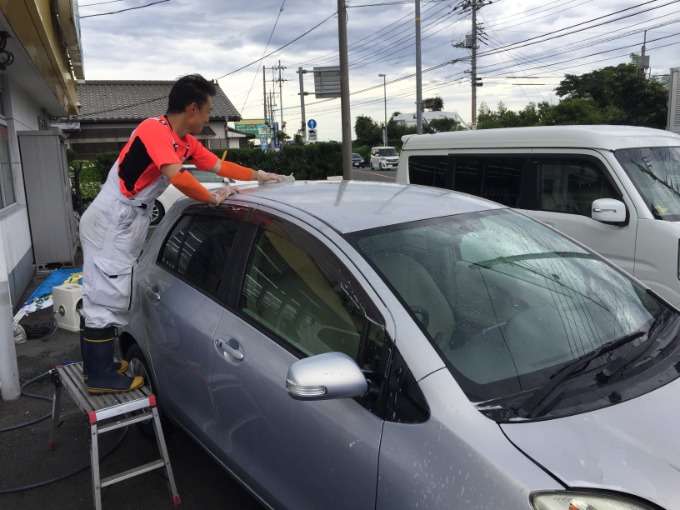 車の仕上げはプロにお任せ！！01