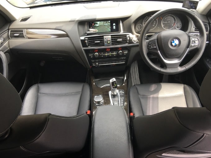 中古車入荷情報　'15 ＢＭＷ Ｘ３ （ディーラー車）　ガリバー 第二京浜鶴見店04