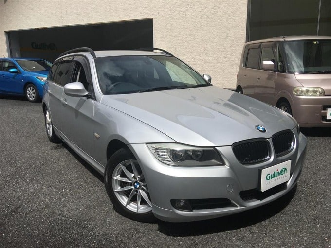 中古車入荷情報　'10 ＢＭＷ ３２０ｉ ツーリング ガリバー 第二京浜鶴見店01