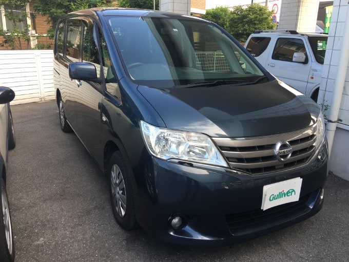 日産セレナ入荷しました！01