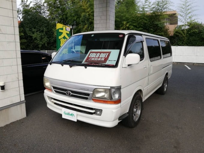 展示車両の並べ替えをしました！週末のご来店お待ちしております！02