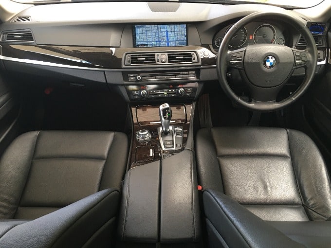 【入荷情報】 '11 ＢＭＷ ５２３ｉ （ディーラー車）03