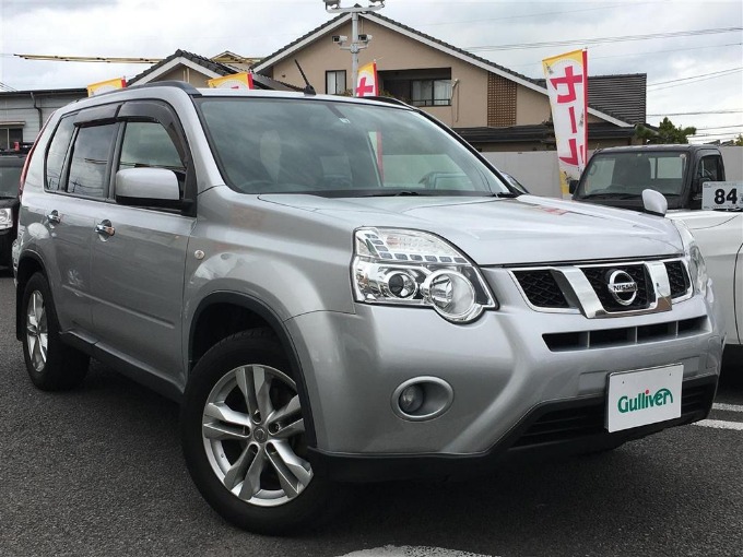 おすすめ車両ご紹介！日産　エクストレイル01