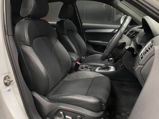 Audi Q3　2.0 TFSI クワトロ 180PS　入荷のお知らせ04