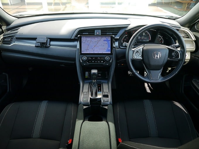 ★☆ HONDA シビック ハッチバック 入荷しました ☆★02