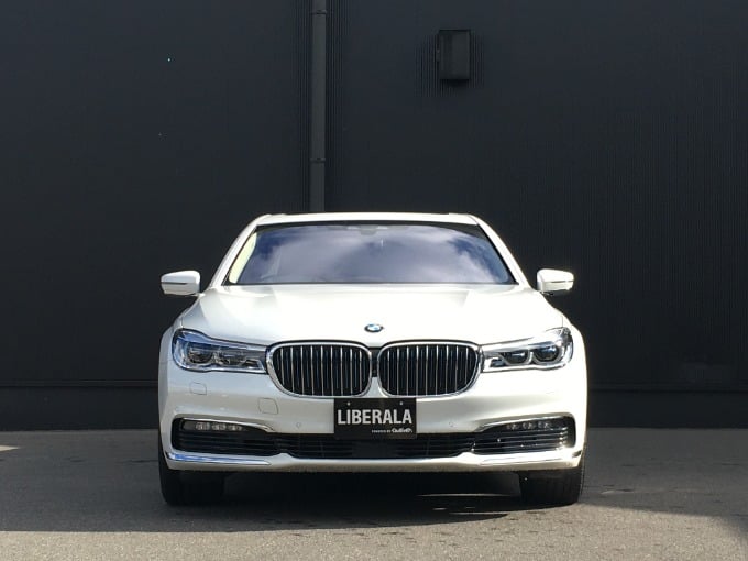 H29 BMW 740e iPerformance 08