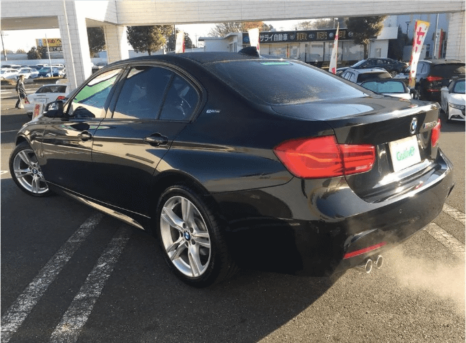 ◇新着在庫！　'16 ＢＭＷ ３３０ｅ Ｍスポーツ（ディーラー車）黒！！　入荷しました！！◇02