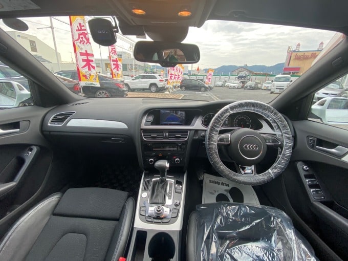 ★☆ AUDI A4 アバント 2.0TFSI Sラインパッケージ 入荷しました ☆★02