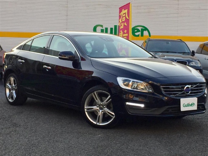  '18 ボルボ Ｓ６０ Ｄ４ タック（ディーラー車）　32千キロ　174.8万円　12/11現在展示中01