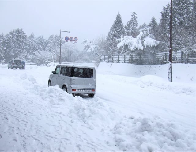 雪にはご注意を！01